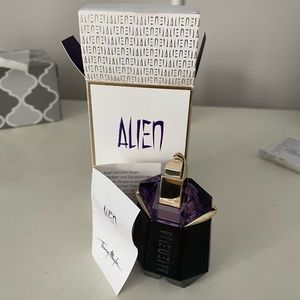 Alien Perfume Thierry Mugler 1 oz. BRAND NEW